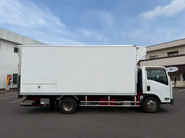 いすゞ エルフ TPG-NPR85N(2WD)の写真10