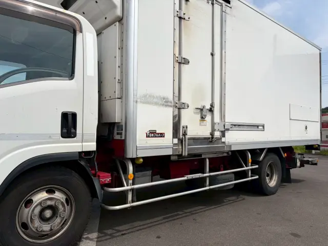 いすゞ エルフ TPG-NPR85N(2WD)の写真23