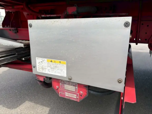 いすゞ エルフ TPG-NPR85N(2WD)の写真37