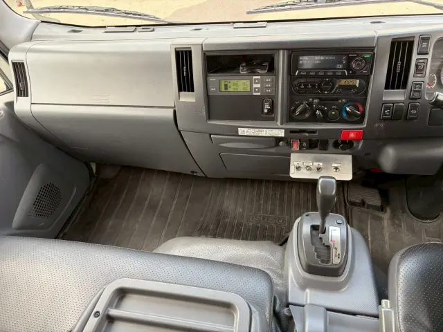 いすゞ エルフ TPG-NPR85N(2WD)の写真46