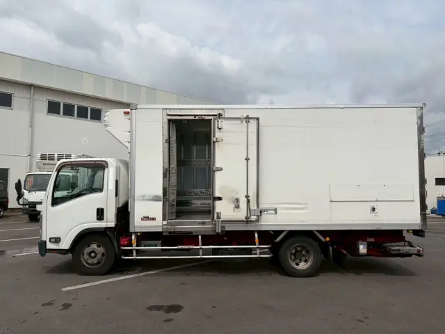 いすゞ エルフ TPG-NPR85N(2WD)の写真7