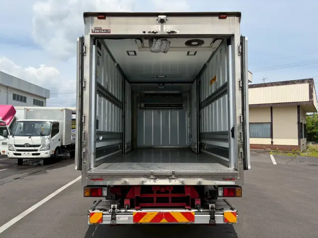 いすゞ エルフ TPG-NPR85N(2WD)の写真13