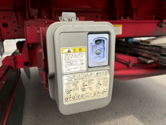 いすゞ エルフ TPG-NPR85N(2WD)の写真24