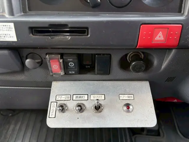 いすゞ エルフ TPG-NPR85N(2WD)の写真45