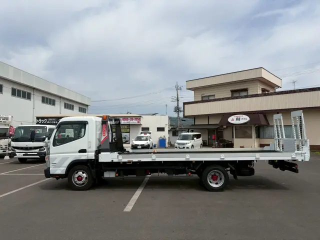 三菱 キャンター TPG-FEB80(2WD)の写真5