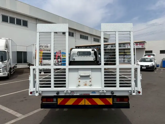 三菱 キャンター TPG-FEB80(2WD)の写真8