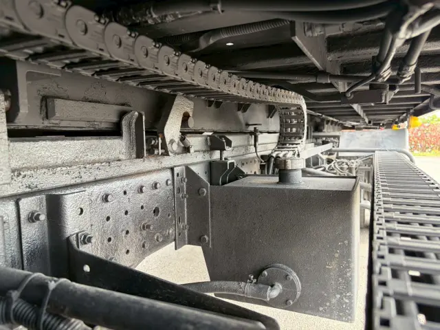 三菱 キャンター TPG-FEB80(2WD)の写真13