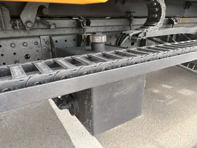 三菱 キャンター TPG-FEB80(2WD)の写真15