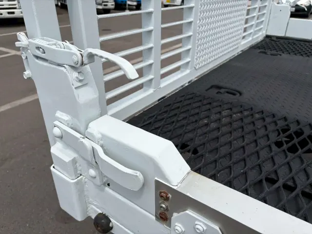 三菱 キャンター TPG-FEB80(2WD)の写真35