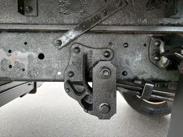 いすゞ エルフ TDG-NPS85AN(4WD)の写真25