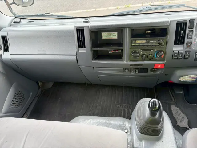 いすゞ エルフ TDG-NPS85AN(4WD)の写真39