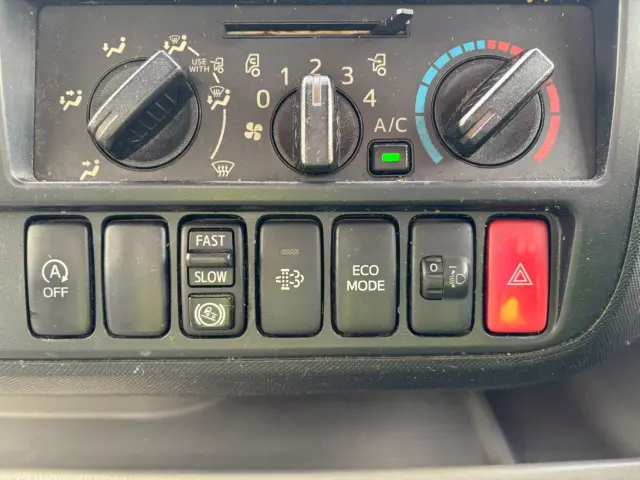 日野 デュトロ TKG-XZU710M(2WD)の写真45