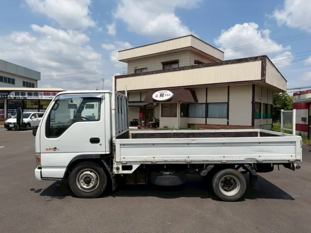 いすゞ エルフ KR-NKR81EA(2WD)の写真5