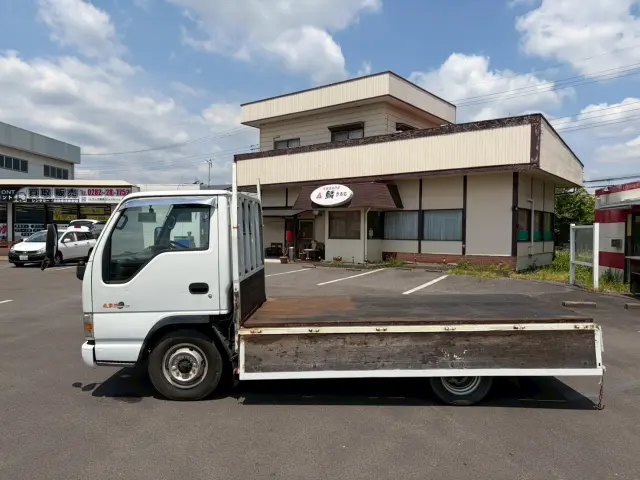 いすゞ エルフ KR-NKR81EA(2WD)の写真6