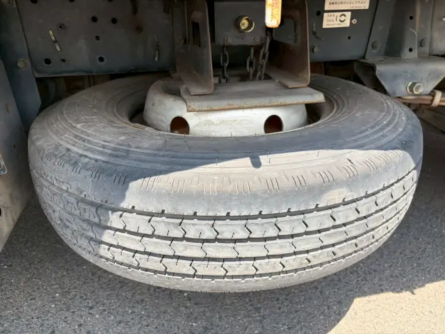 いすゞ エルフ KR-NKR81EA(2WD)の写真15