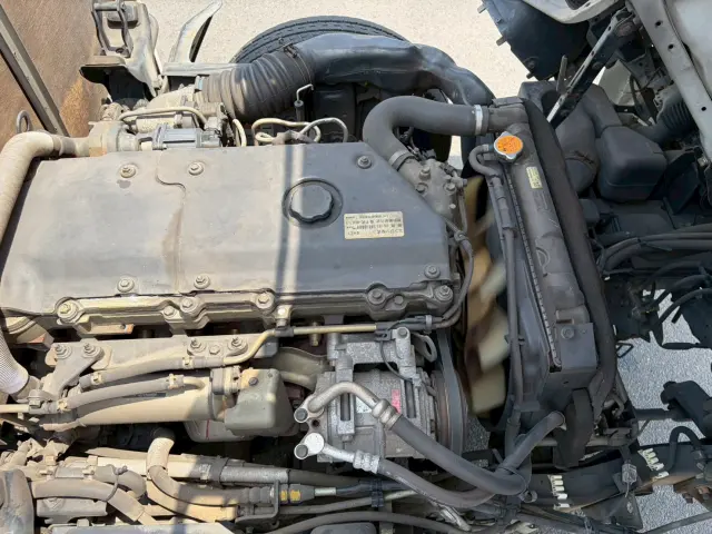 いすゞ エルフ KR-NKR81EA(2WD)の写真25