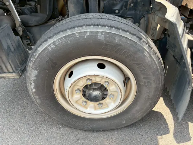 いすゞ エルフ KR-NKR81EA(2WD)の写真28