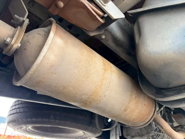 いすゞ エルフ KR-NKR81EA(2WD)の写真33