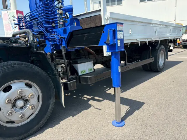 いすゞ エルフ KR-NPR72PR(2WD)の写真17