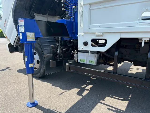 いすゞ エルフ KR-NPR72PR(2WD)の写真18