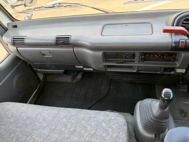 いすゞ エルフ KR-NPR72PR(2WD)の写真44