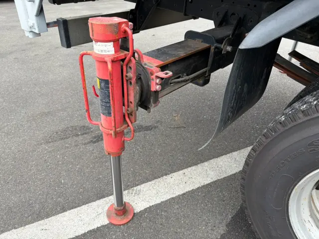 三菱 キャンター PA-FE83DGY(2WD)の写真17
