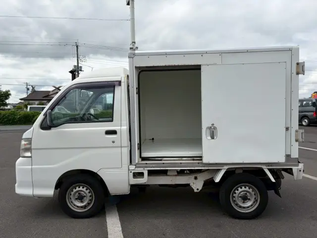 ダイハツ ハイゼットトラック LE-S200Pの写真6
