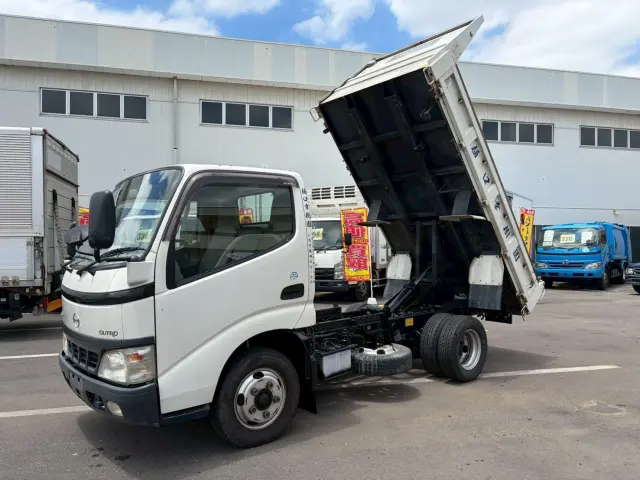 日野 デュトロ PB-XZU351T(2WD)の写真1