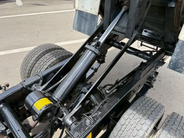 日野 デュトロ PB-XZU351T(2WD)の写真12