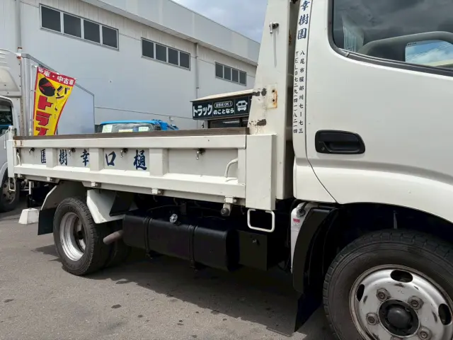 日野 デュトロ PB-XZU351T(2WD)の写真31