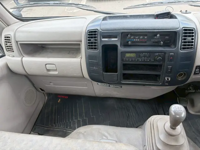 日野 デュトロ PB-XZU351T(2WD)の写真49