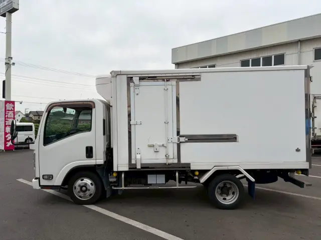 いすゞ エルフ TPG-NLR85N(2WD)の写真5