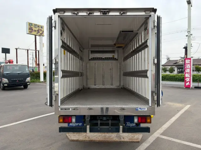 いすゞ エルフ TPG-NLR85N(2WD)の写真12