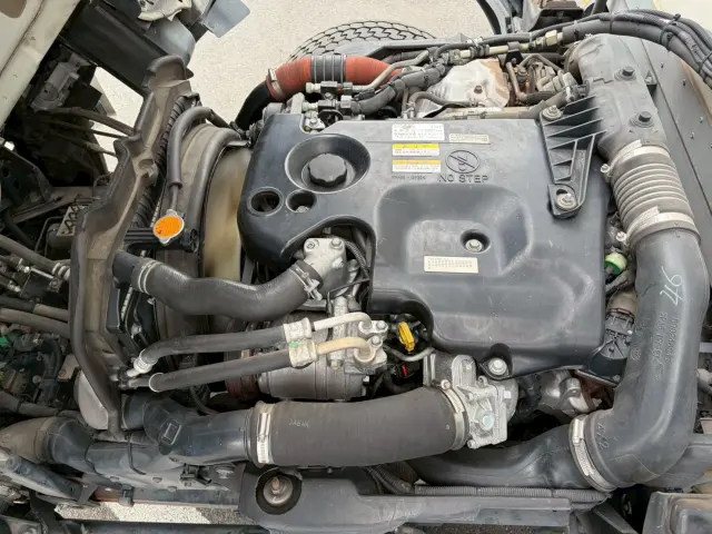いすゞ エルフ TPG-NLR85N(2WD)の写真27