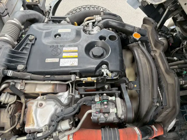 いすゞ エルフ TPG-NLR85N(2WD)の写真28