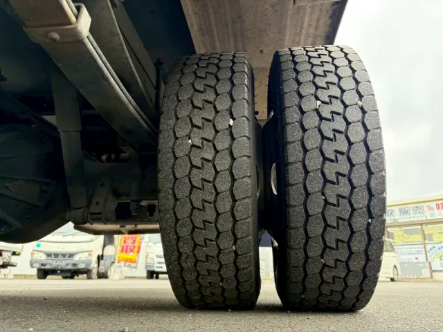 いすゞ エルフ TPG-NLR85N(2WD)の写真33