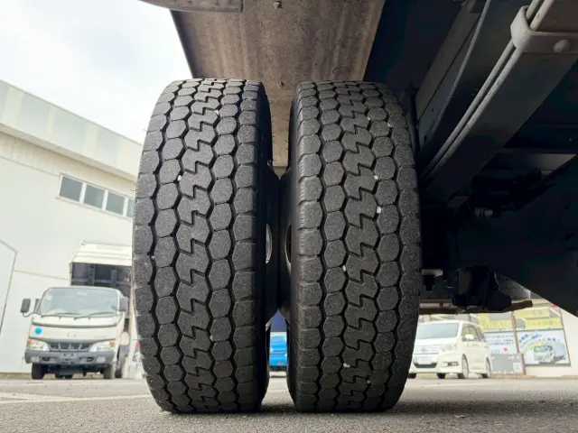 いすゞ エルフ TPG-NLR85N(2WD)の写真34