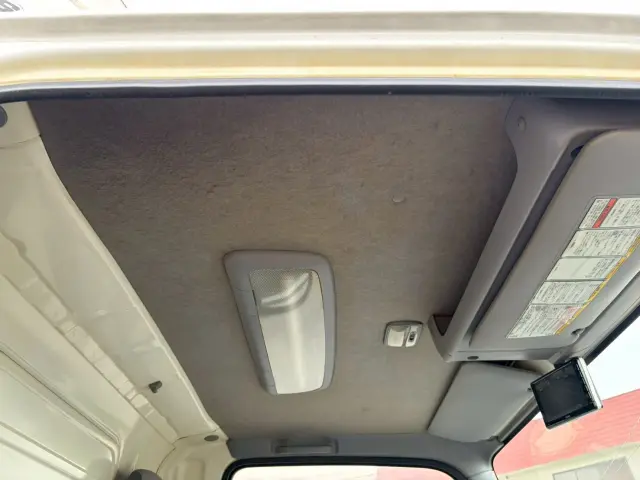 いすゞ エルフ TPG-NLR85N(2WD)の写真40