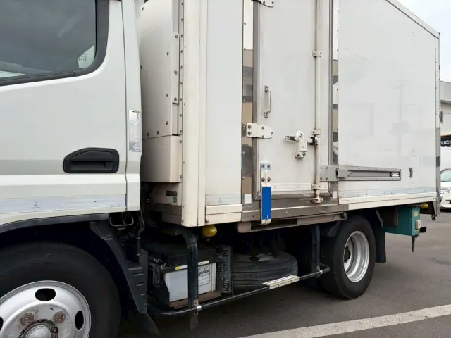 三菱 キャンター TKG-FEA50(2WD)の写真17