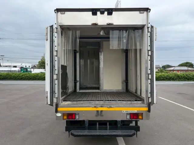 いすゞ エルフ BKG-NMR85AN(2WD)の写真12