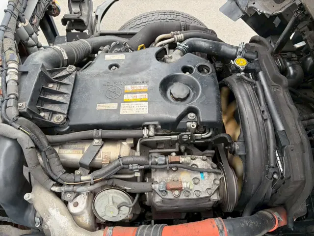 いすゞ エルフ BKG-NMR85AN(2WD)の写真30