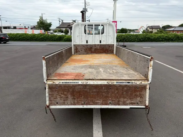 いすゞ エルフ U-NKR66EA(2WD)の写真11