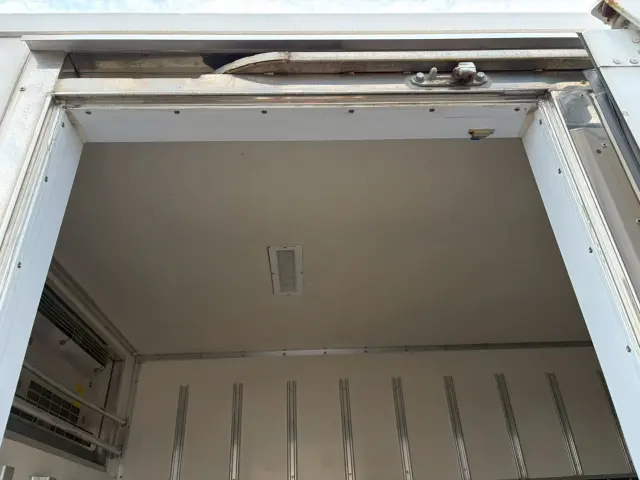 三菱 キャンター TPG-FBA50(2WD)の写真7