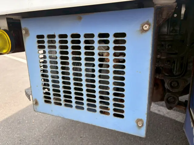 三菱 キャンター TPG-FBA50(2WD)の写真32