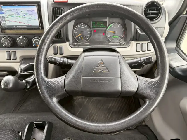 三菱 キャンター TPG-FBA50(2WD)の写真41