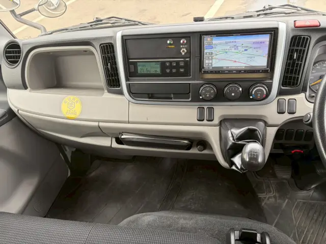 三菱 キャンター TPG-FBA50(2WD)の写真43