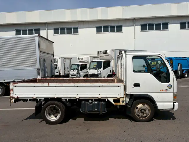 いすゞ エルフ KR-NKR81EA(2WD)の写真7