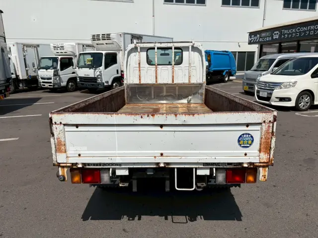 いすゞ エルフ KR-NKR81EA(2WD)の写真9