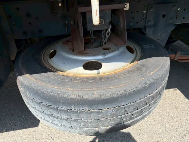 いすゞ エルフ KR-NKR81EA(2WD)の写真18