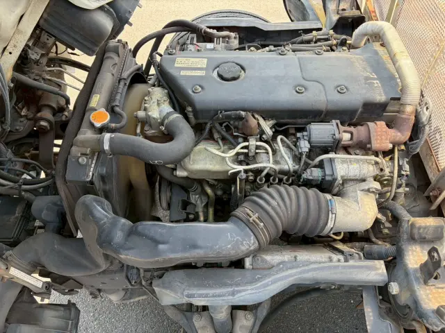 いすゞ エルフ KR-NKR81EA(2WD)の写真26